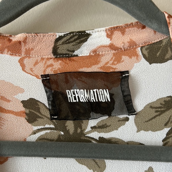 REFORMATION floral blouse 🌸🌺✨ - Picture 8 of 13